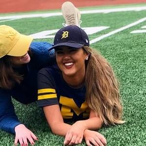 Meet your Posher, Jillian